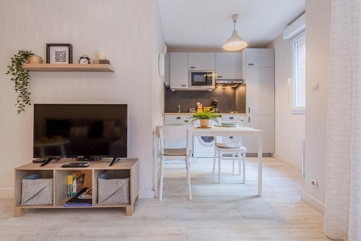 Les Capitouls - Avec Entree Autonome, Clim Neuve, Jardin, Parking Prive & Sa Piscine ! - Apartment Toulouse Ngoại thất bức ảnh